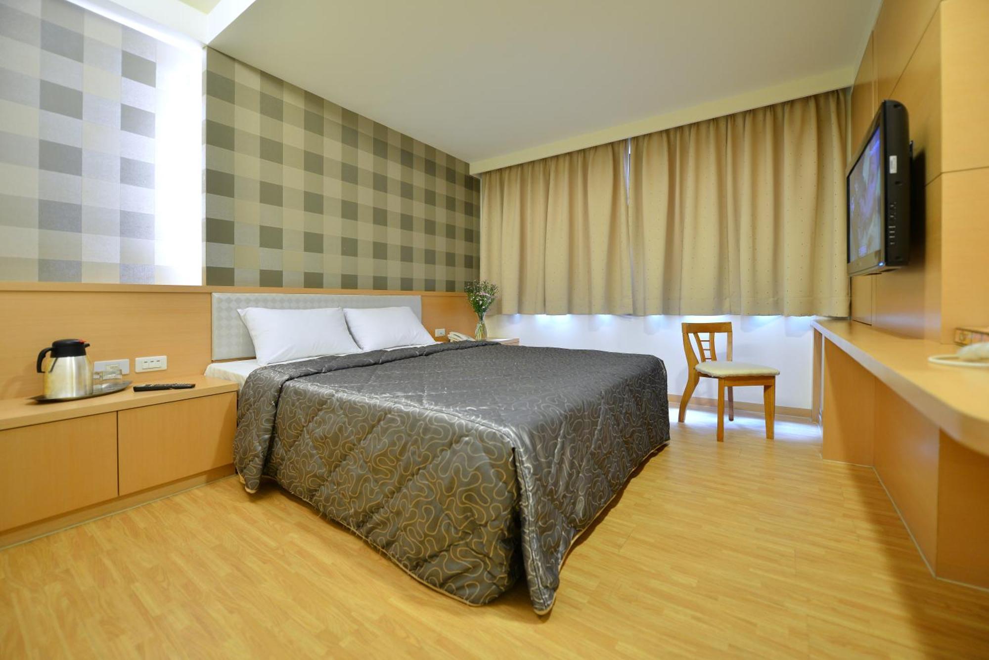 Ing Wang Hotel Tainan Exterior foto