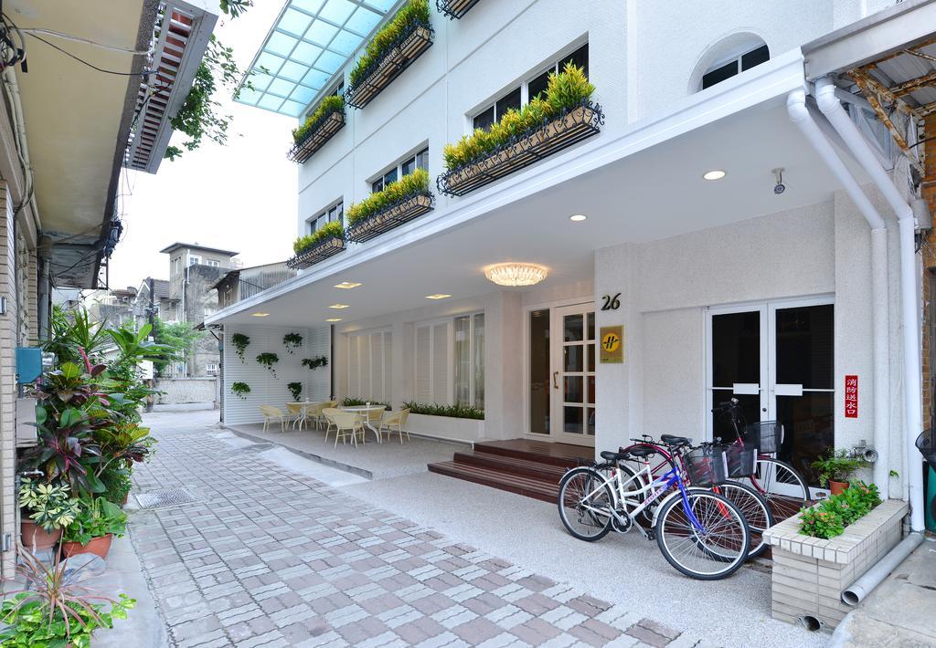 Ing Wang Hotel Tainan Exterior foto